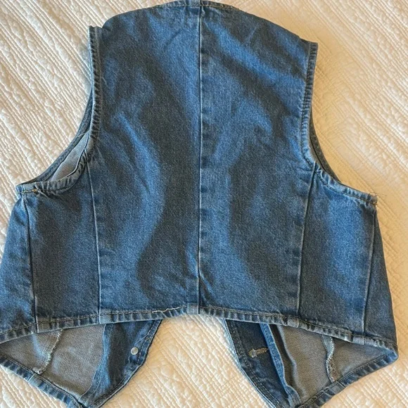 Zara Light Blue Denim Vest - Picture 5 of 5
